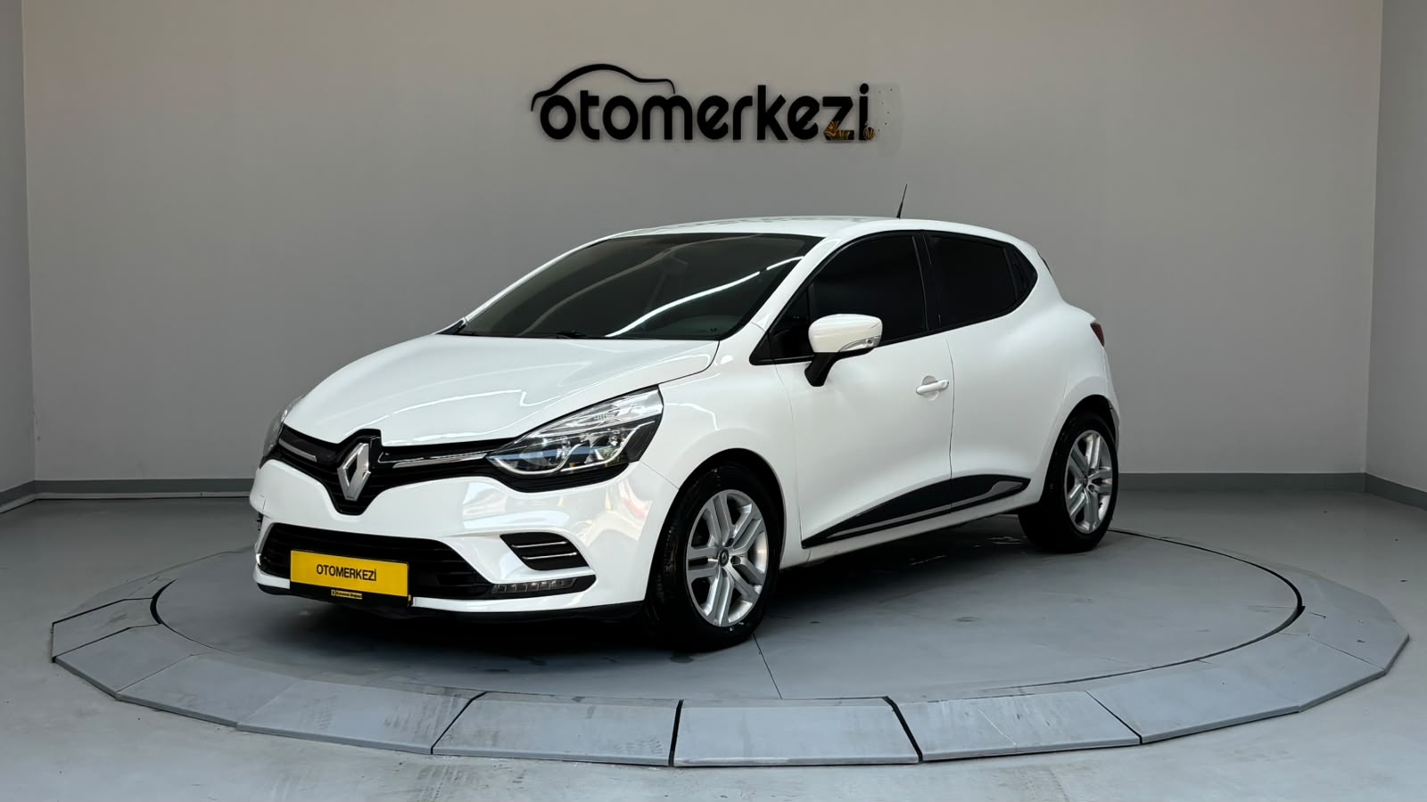 RENAULT CLIO 1